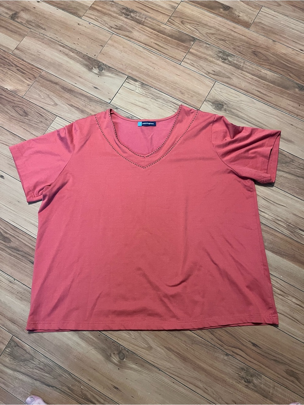 Women's V-Neck Short Sleeve Top - Coral